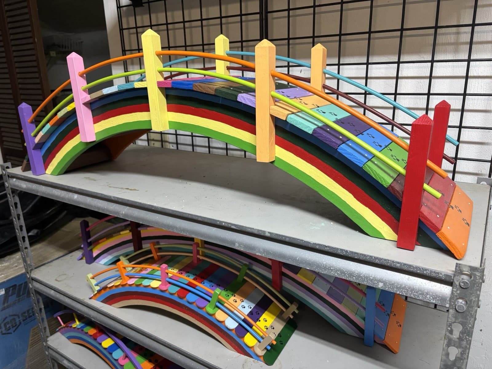 Side view of a medium Rainbow Bridge from Paul Allabaugh's workshop