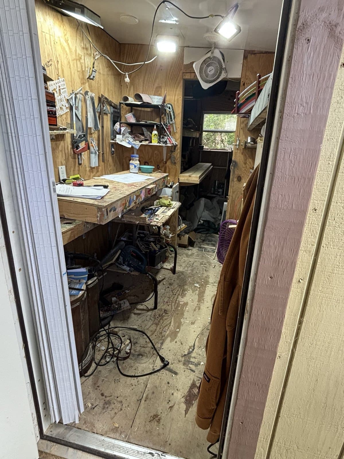 The entrance to Paul Allabaugh's workshop in New Smyrna Beach